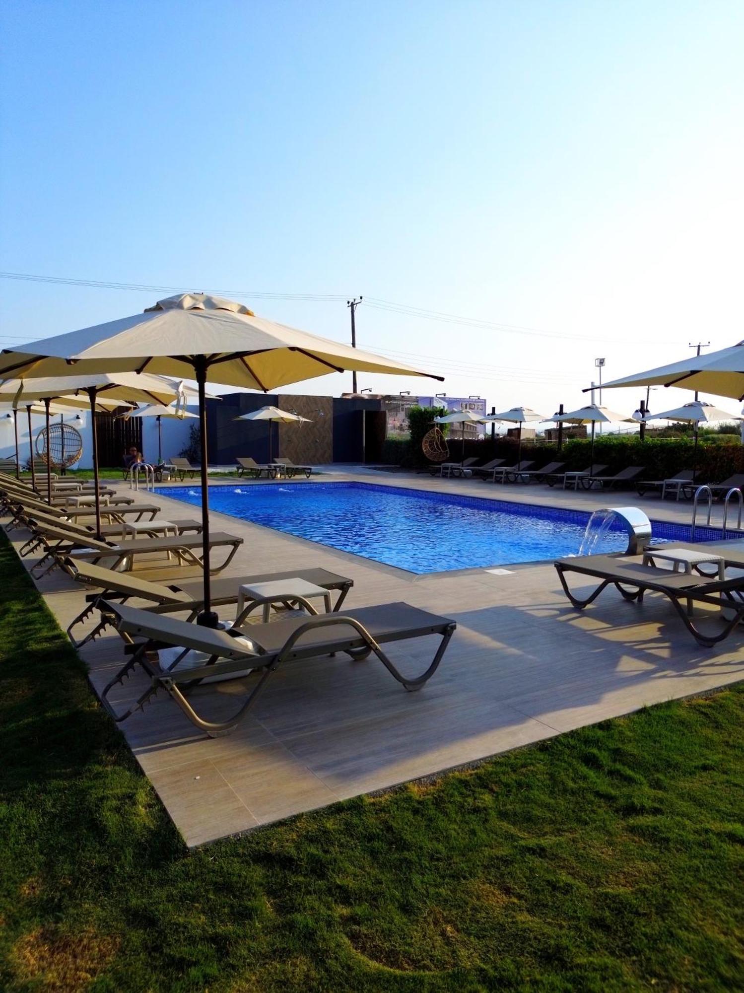 Cezar'S Airport Hotel Nicosia Kültér fotó